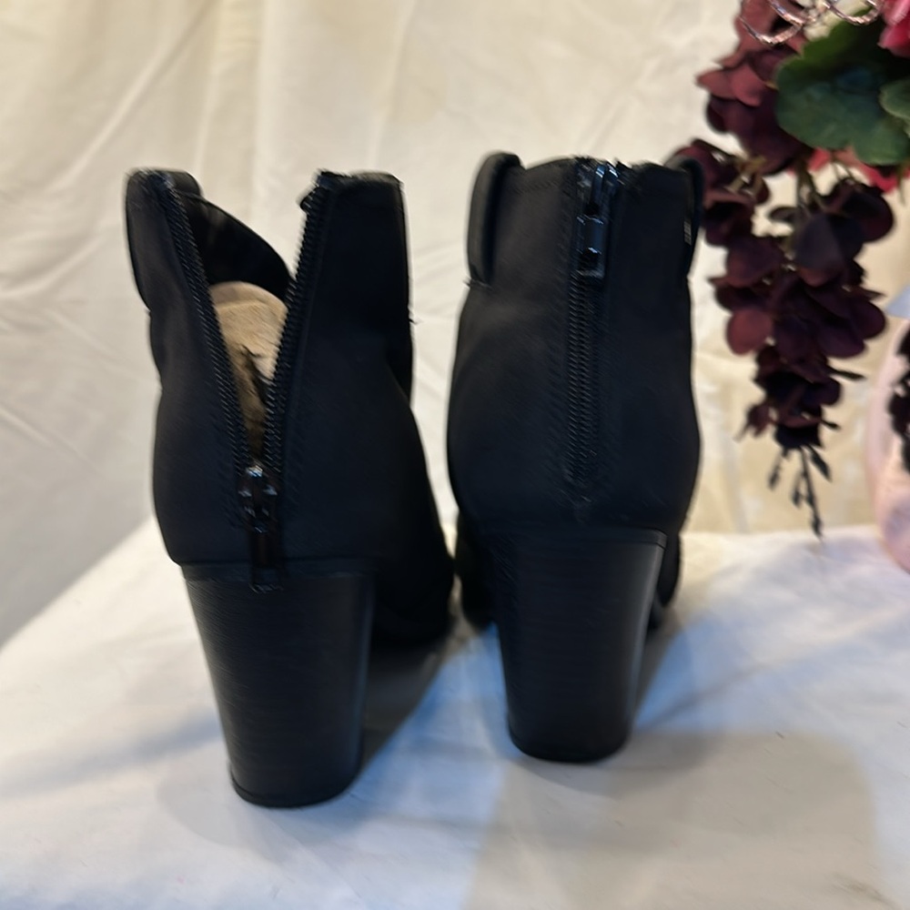 Ankle boots - Picture 3 of 7